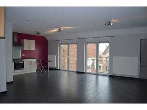 A saisir! Très beau duplex trois chambres à Bouge