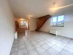 ? Maison 3 façades à louer – Chairière (Vresse-sur-Semois)