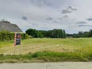 Landelijk gelegen bouwgrond van 10a 33ca geschikt voor op...