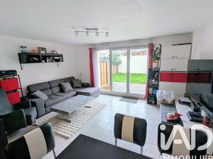 Vente maison 4 pièces 74 m² Brie-Comte-Robert (77170)