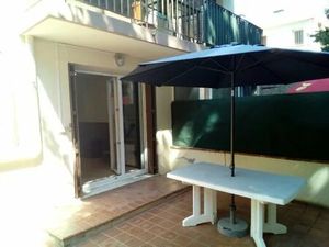 ANTIBES - STUDIO MEUBLE AVEC GRANDE TERRASSE