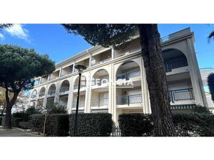 LE LAVANDOU – Résidence avec piscine - T4