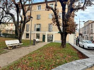 Vente appartement 3 pièces 57 m² Peyrolles-en-Provence (13860)