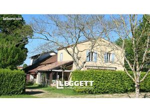 Maison 12 pièces 270 m²