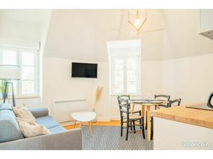 Superbe T2 refait à neuf - cave - parking