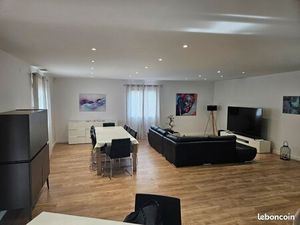 Location á l annee appartement 4 pièces Alenya