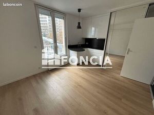 Studio 1 pièce 18 m²