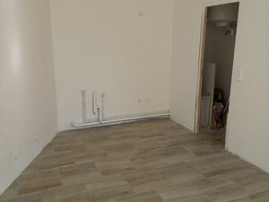 F1 rénové à louer sur Lorcy village