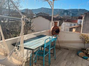 T2 meublé avec terrasse plein sud – dernier étage – cœur de Mazargues