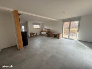 À louer  maison neuve de 5 pièces avec garage et tersasse
