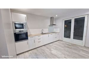 Maison avec jardin et garage