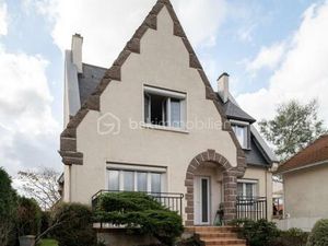 MAISON FAMILIALE 5 PIÈCES AVEC SOUS-SOL TOTAL À COMBS-LA-VILLE - PROXIMITÉ RER D  COMMERCE