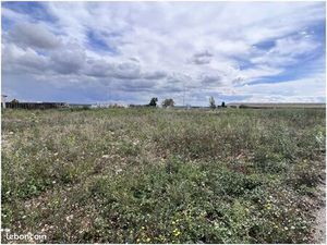 Terrain 1 200 m² Anais