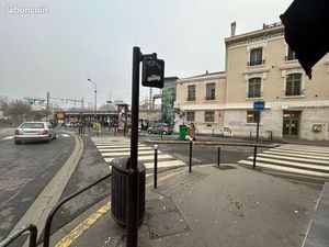 Box à louer proche de la gare rer de Vitry sur Seine