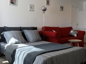 Studio meublé TOUT COMPRIS proche de Genève (Centre de Cessy 01170)