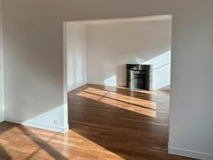 Appartement T4 rénové - centre-ville Coutances