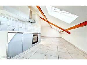 NANCY centre grand F2 avec parking