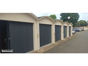 Box garage aérien électrifié