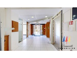 Vente locaux professionnels 6 pièces 95 m² à Deauville (14800)  998 000 €