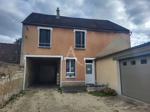 Vente immeuble 6 pièces 129.37 m² à Villeneuve-la-Guyard (89340)  240 000 €