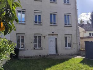 Vente immeuble 141 m² à Gaillon (27600)  283 000 €