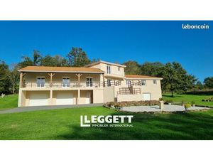 Maison 7 pièces 288 m²