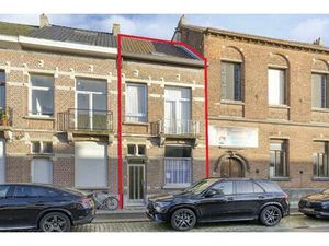 Karaktervol rijhuis met tuin te koop in Mechelen.