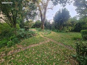 Terrain 1 300 m² Bordeaux