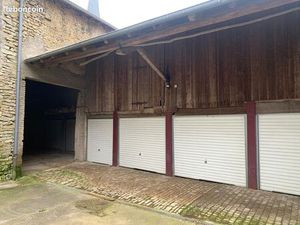 Loue garage couvert et fermé a clé