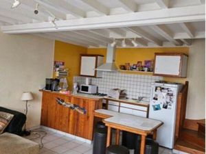 Petite maison avec 2 chambres et garage