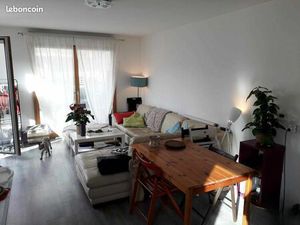 Chambre 1 pièce 13 m²