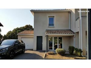 Loue T3 avec garage  coeur de village Beauzelle