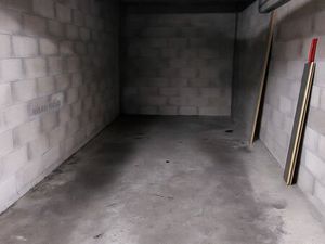 Box fermé en sous sol