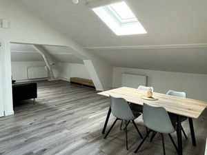 F3 Lumineux meublé - 80m² sous combles