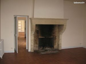 Maison en pierre avec grand jardin à Castets-en-Dorthe