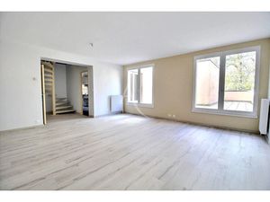 Location appartement 4 pièces 74.21 m² à Maurepas (78310)  1 200 €