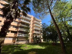 Location appartement 4 pièces 84 m² à Montpellier (34000)  1 440 €