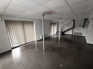 Location locaux professionnels 468 m² à Limoges (87000)  3 700 €