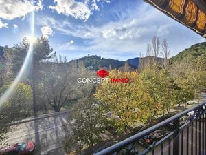 Location meublée maison 2 pièces 68.25 m² à Belgentier (83210)  750 €