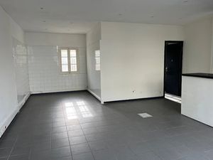 Location locaux professionnels 58.48 m² à Perpignan (66000)  650 €