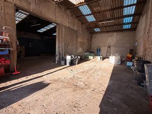 Location locaux professionnels 208 m² à La Roquebrussanne (83136)  2 200 €