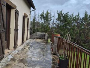 Propriété Avec Deux Maisons – Cressensac (46)