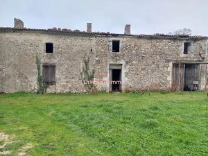 Vente maison 4 pièces 127 m² à Corme-Ecluse (17600)  60 000 €