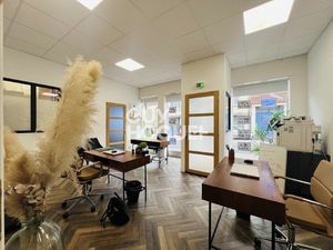 HYPER CENTRE VILLE - LOCAL COMMERCIAL D'ENVIRON 62M²