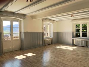 Immeuble - 6 logements - parking - garages - caves