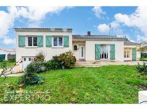 Maison 5 chambres + bureau  terrain 1000m2