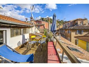 VIEUX NICE - MAGNIFIQUE STUDIO AVEC MEZZANINE ET TERRASSE