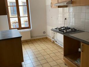 A louer f4 92 m2 quartier outre seille