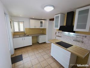 Maison de ville 2 chambres avec garages et patio