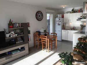 Carros les Plans beau 2pièce 43m+balcon19m parking 895